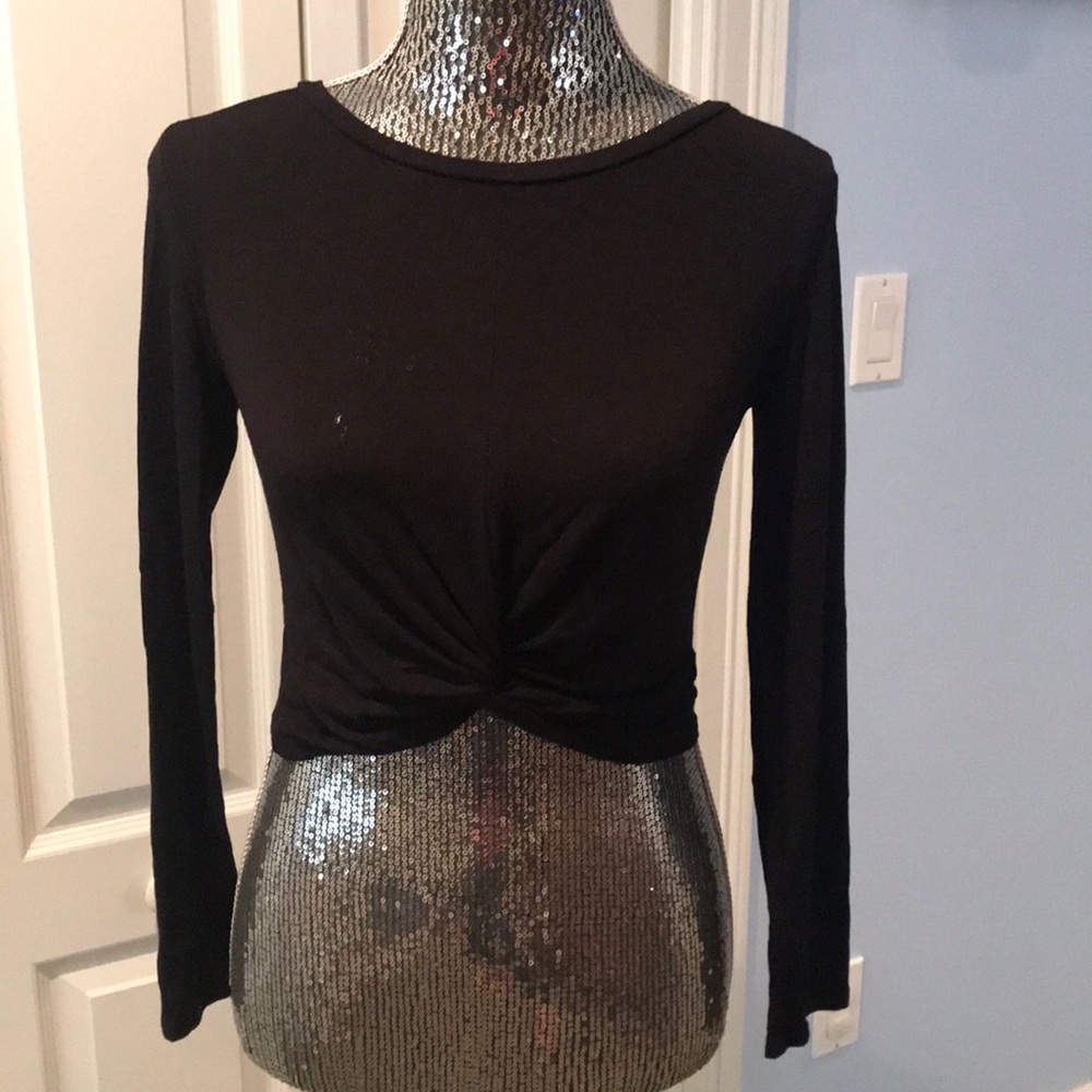 Top with front twist